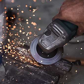 5 advantages why you should visit barbershop